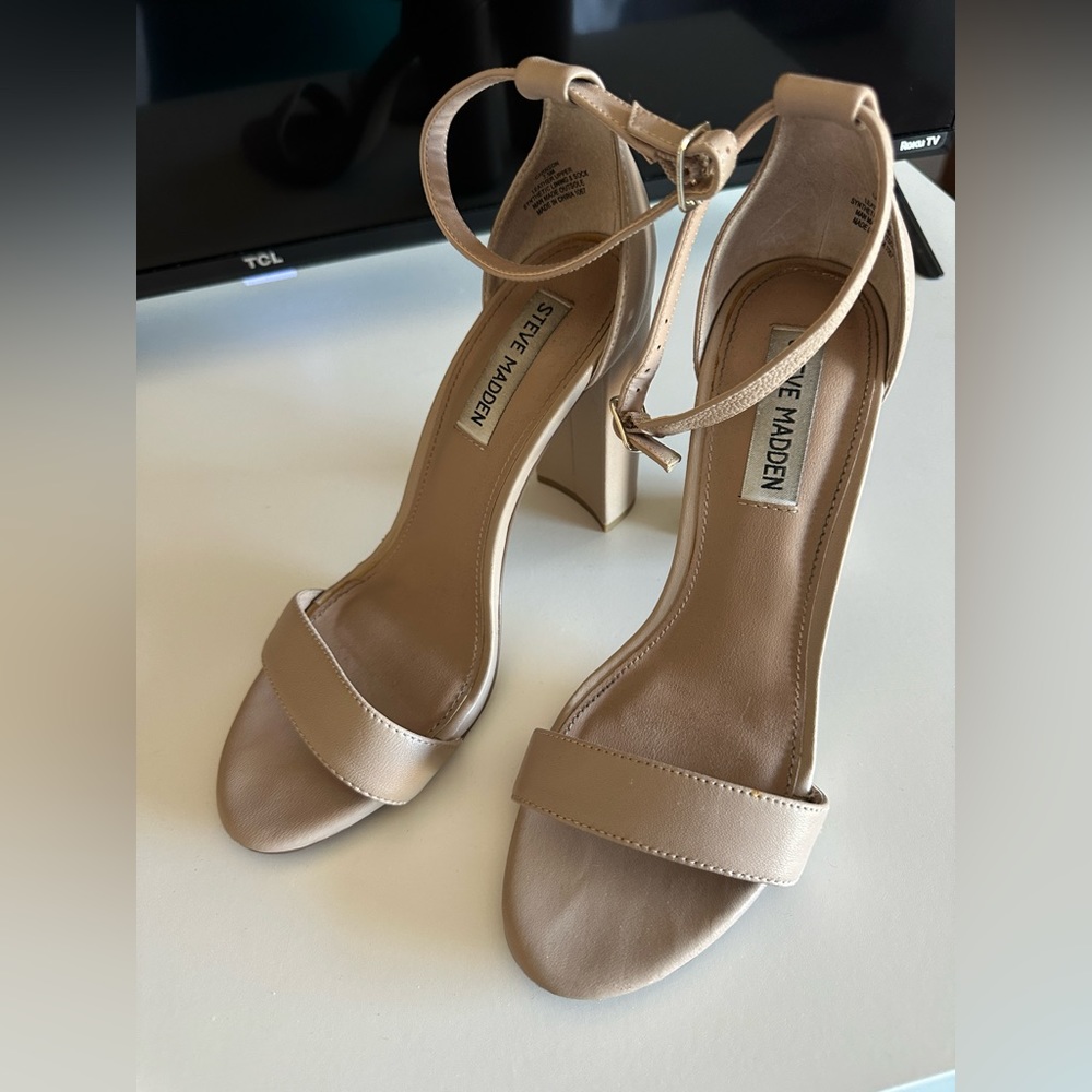 Steve Madden Carrson Nude Heel Womans 7.5